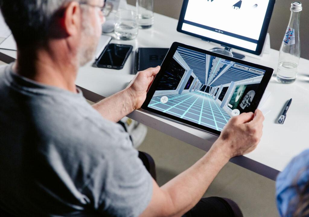 Институт бизнеса и дизайна